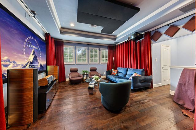 4316 Santa Barbara Drive, Dallas, TX 75214