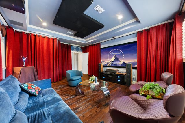 4316 Santa Barbara Drive, Dallas, TX 75214