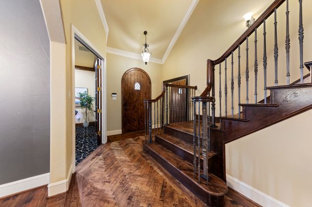 4316 Santa Barbara Drive, Dallas, TX 75214