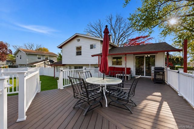 183 Broadway, Brentwood, NY 11717
