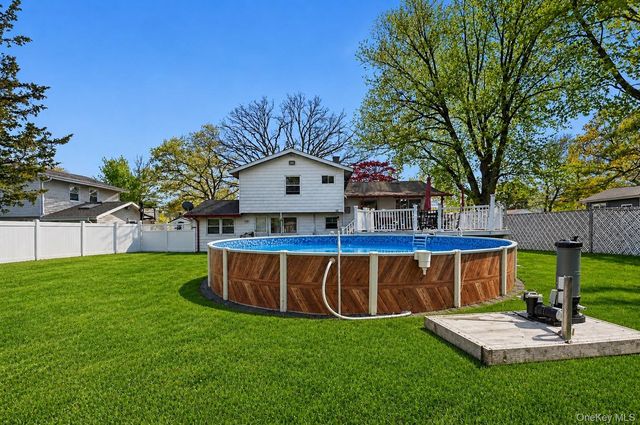 183 Broadway, Brentwood, NY 11717