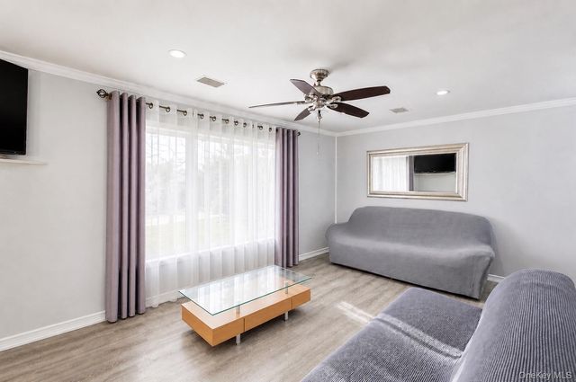 183 Broadway, Brentwood, NY 11717
