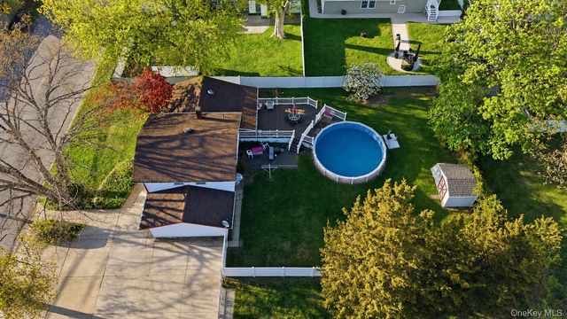 183 Broadway, Brentwood, NY 11717