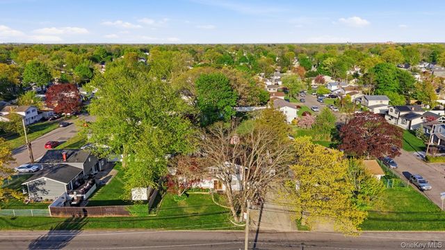 183 Broadway, Brentwood, NY 11717