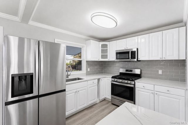 183 Broadway, Brentwood, NY 11717