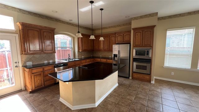 2205 eagles nest Drive, Euless, TX 76039