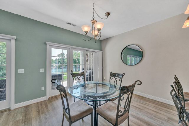 295 S Pointe Shore DR 102, Moneta, VA 24121