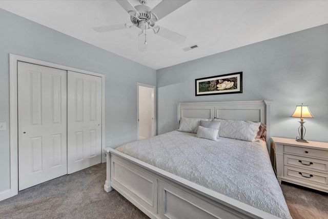 295 S Pointe Shore DR 102, Moneta, VA 24121