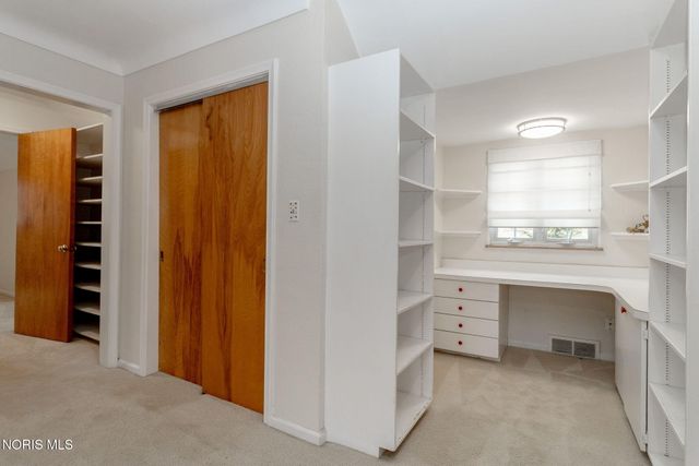 2630 Edgehill Road, Ottawa Hills, OH 43615