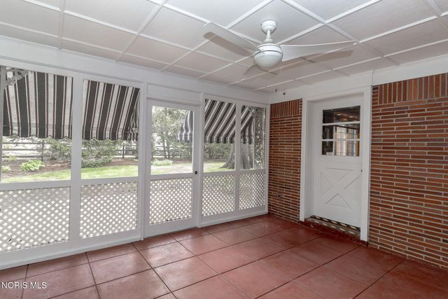 2630 Edgehill Road, Ottawa Hills, OH 43615