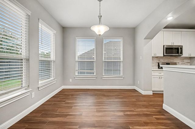 2523 Turberry Drive, West Columbia, TX 77486