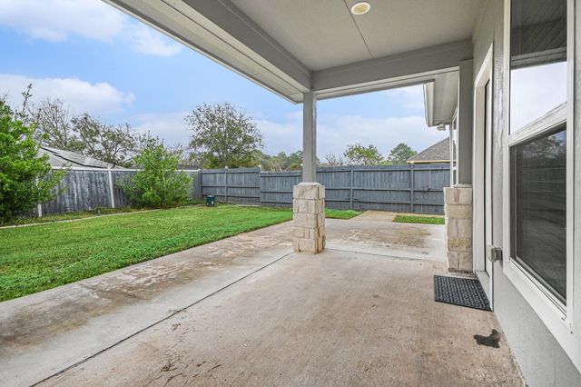 2523 Turberry Drive, West Columbia, TX 77486