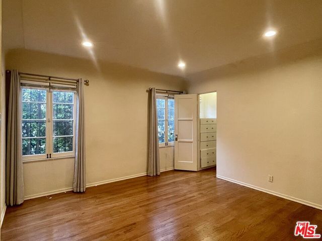 203 N Doheny Drive, Beverly Hills, CA 90211