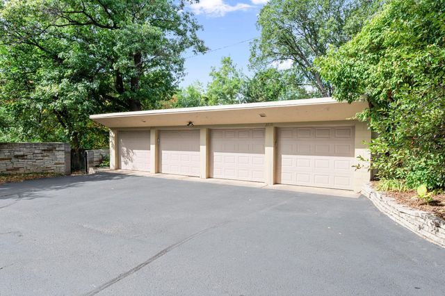 2719 W 28th Street, Minneapolis, MN 55416