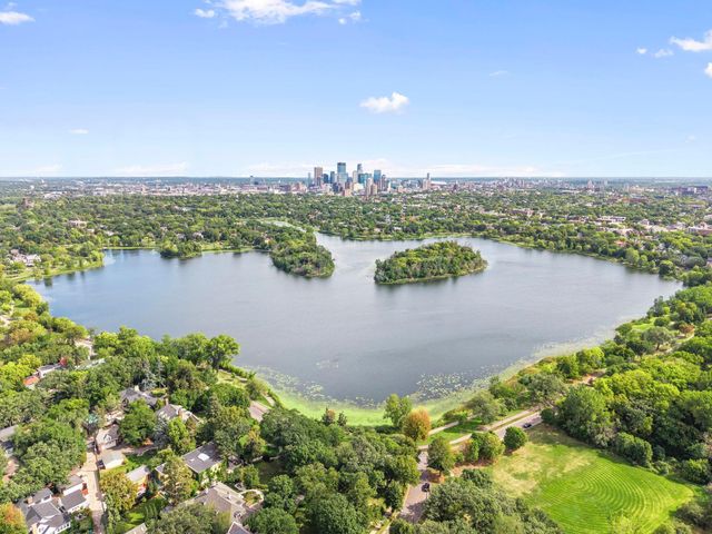 2719 W 28th Street, Minneapolis, MN 55416