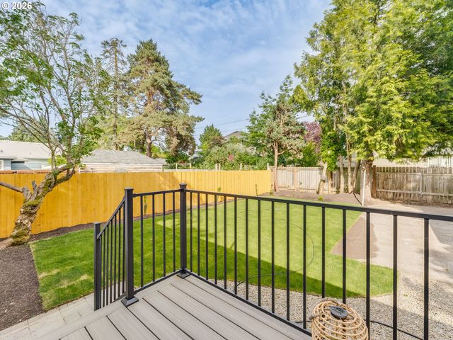 7306 N NEWELL Ave, Portland, OR 97203