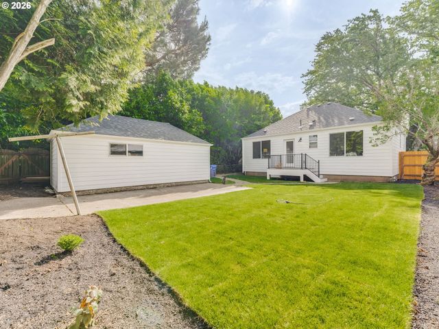 7306 N NEWELL Ave, Portland, OR 97203