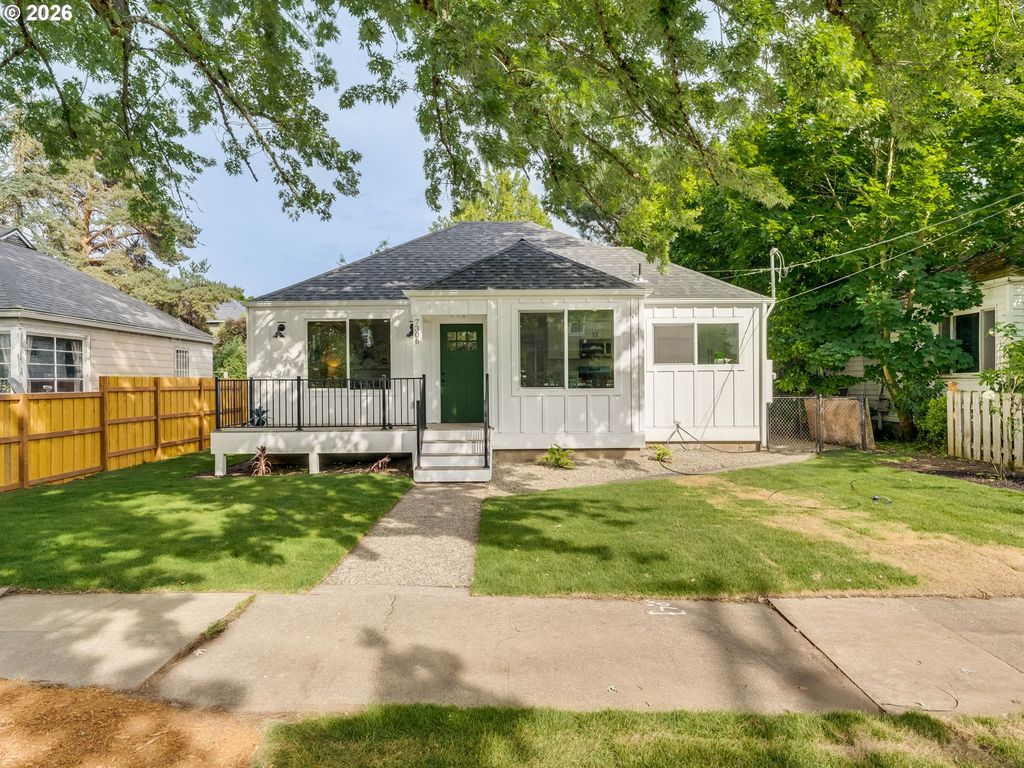 7306 N NEWELL Ave, Portland, OR 97203