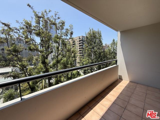 600 W 9th Street 814, Los Angeles, CA 90015