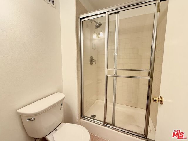 600 W 9th Street 814, Los Angeles, CA 90015