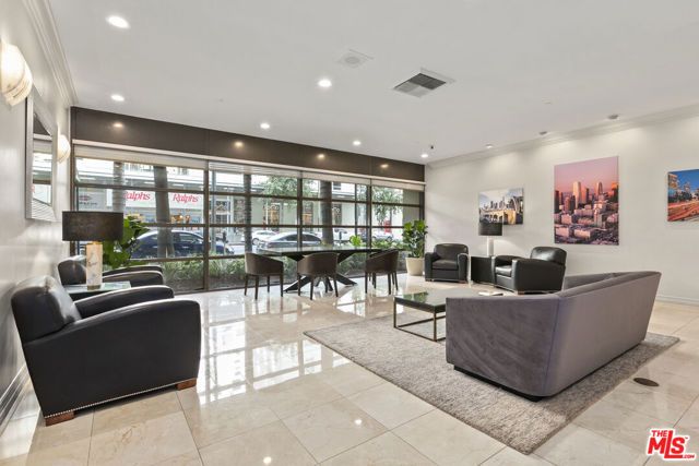 600 W 9th Street 814, Los Angeles, CA 90015