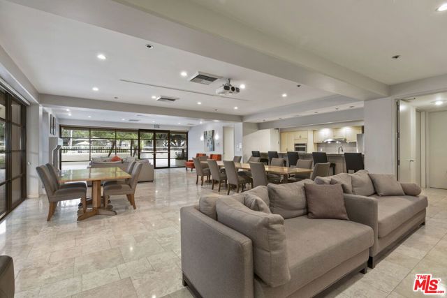 600 W 9th Street 814, Los Angeles, CA 90015