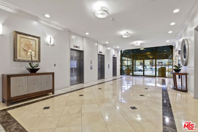 600 W 9th Street 814, Los Angeles, CA 90015