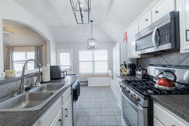 11002 Creekline Meadow Court, Cypress, TX 77429