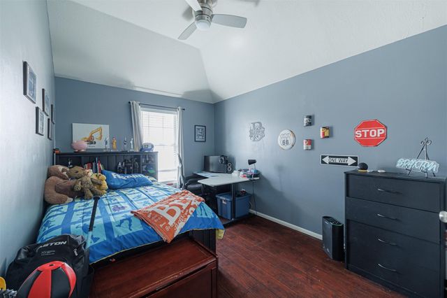 11002 Creekline Meadow Court, Cypress, TX 77429