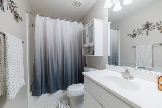 11002 Creekline Meadow Court, Cypress, TX 77429