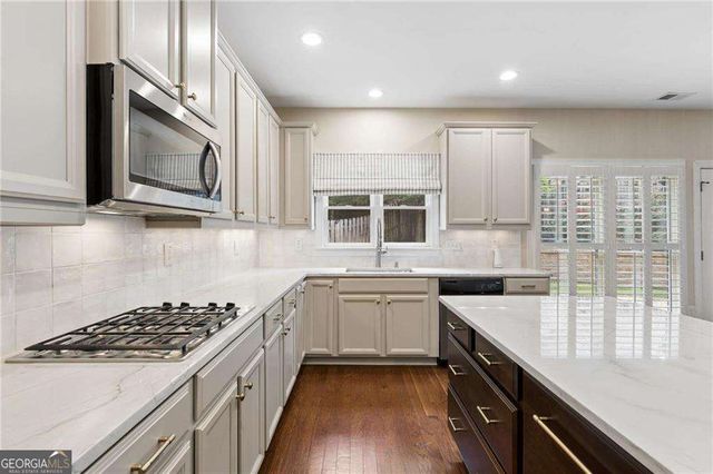 2020 Anderson Drive SE, Smyrna, GA 30080