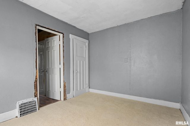 211 MINCH Street, South Pekin, IL 61554