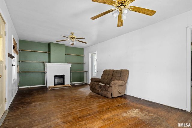 211 MINCH Street, South Pekin, IL 61554