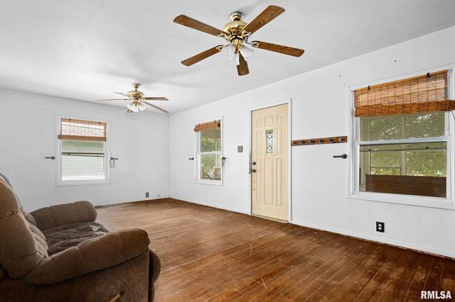 211 MINCH Street, South Pekin, IL 61554