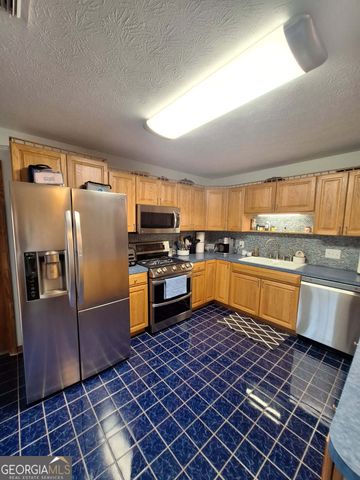 1024 Center Street, Valley, AL 36854