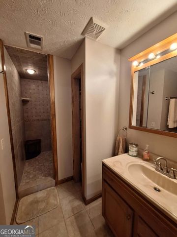 1024 Center Street, Valley, AL 36854