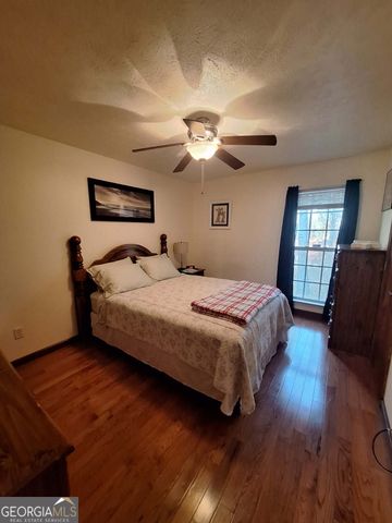 1024 Center Street, Valley, AL 36854