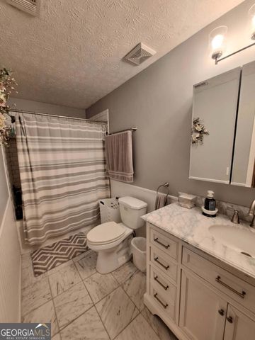 1024 Center Street, Valley, AL 36854