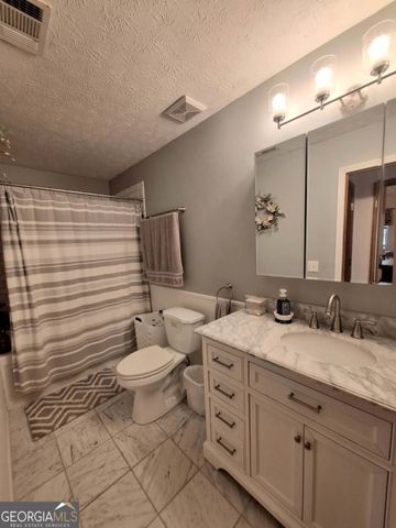 1024 Center Street, Valley, AL 36854