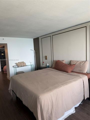 1717 N Bayshore Drive A2847, Miami, FL 33132