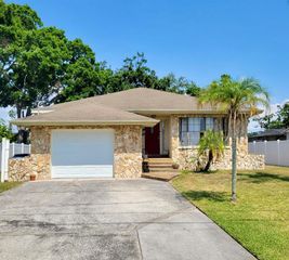 4419 WALTHAM DRIVE, Tampa, FL 33634