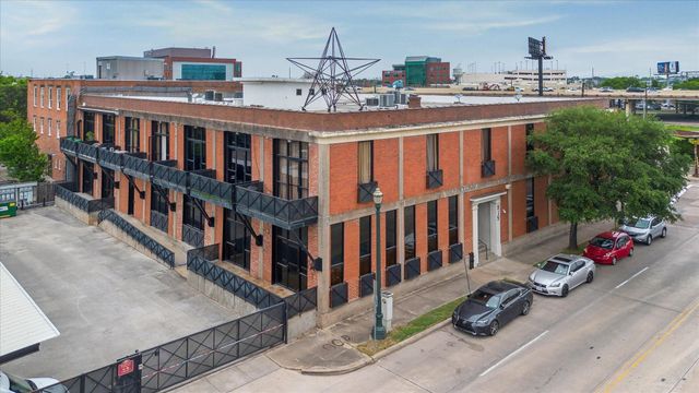 915 N San Jacinto Street 2D, Houston, TX 77002