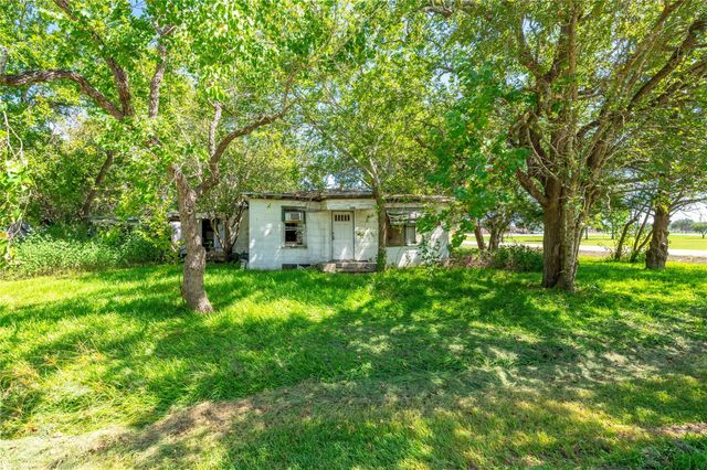 6521 Crockett Street, Hitchcock, TX 77563