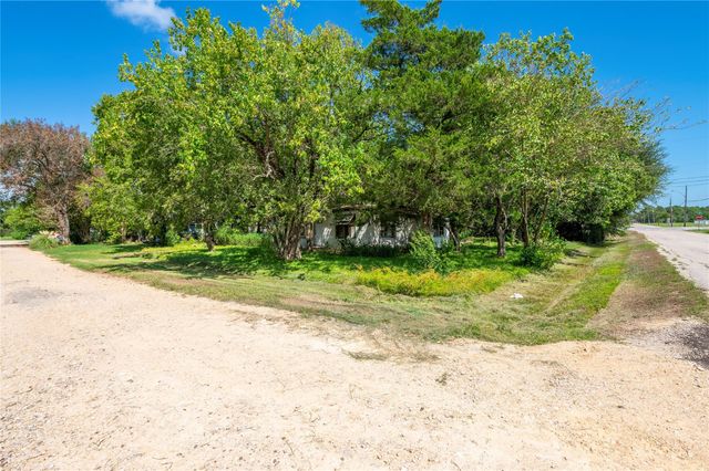 6521 Crockett Street, Hitchcock, TX 77563