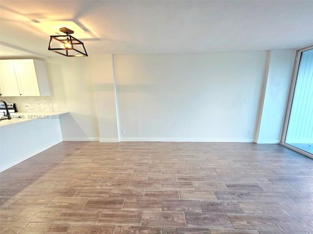 108 Royal Park Dr 2H, Oakland Park, FL 33309