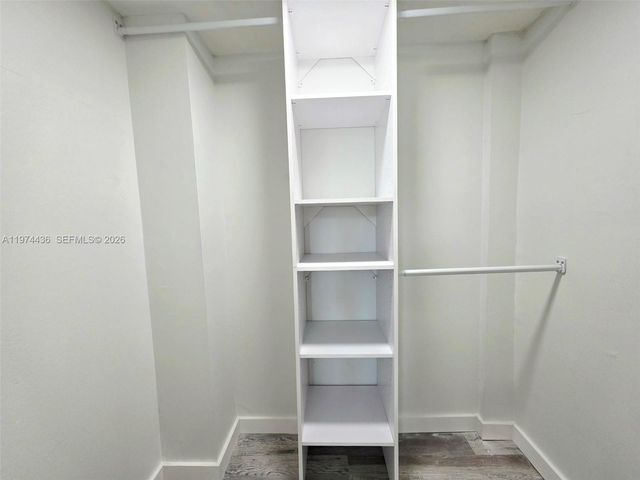 108 Royal Park Dr 2H, Oakland Park, FL 33309