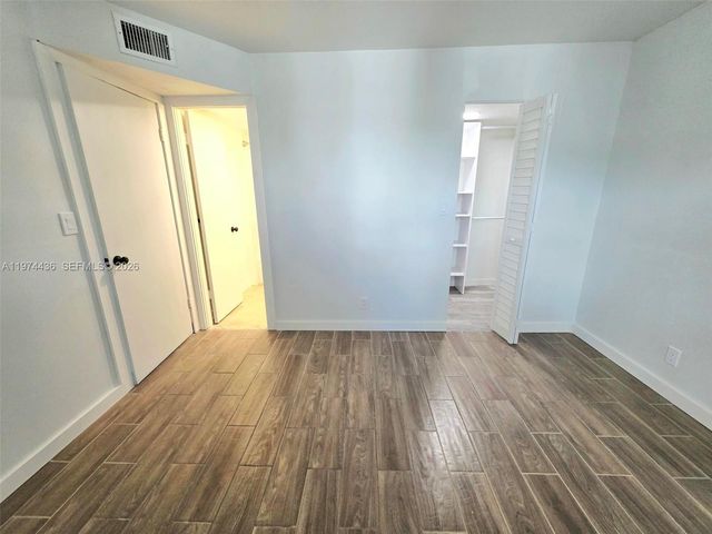 108 Royal Park Dr 2H, Oakland Park, FL 33309