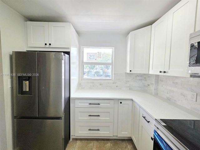 108 Royal Park Dr 2H, Oakland Park, FL 33309