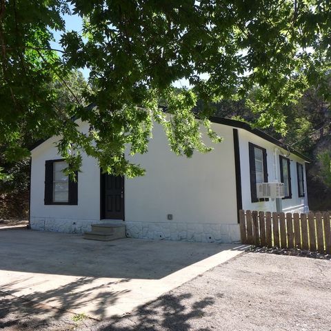 260 Kerrville South Dr, Kerrville, TX 78028