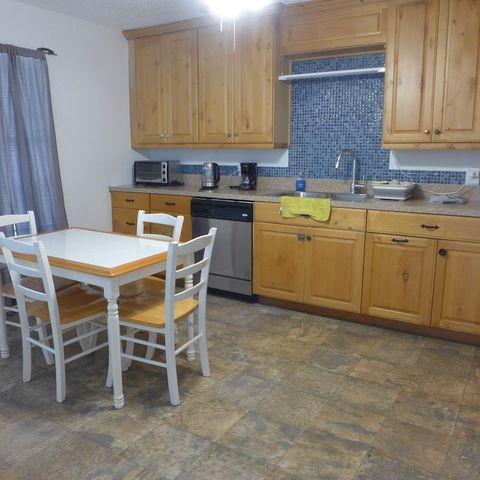 260 Kerrville South Dr, Kerrville, TX 78028